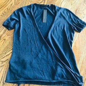 Elie Tahari Navy short sleeve wrap shirt size XS